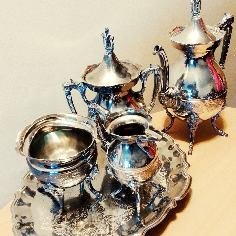 Wilcox silver plated tea kettle set